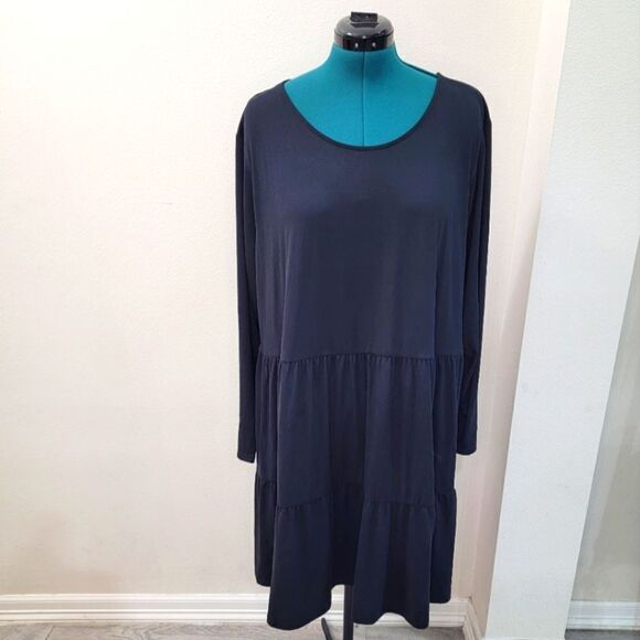 Love, Fire Long Sleeve Ruffle Hem Dress Solid Black Soft Material Plus Size 4X - Picture 1 of 8